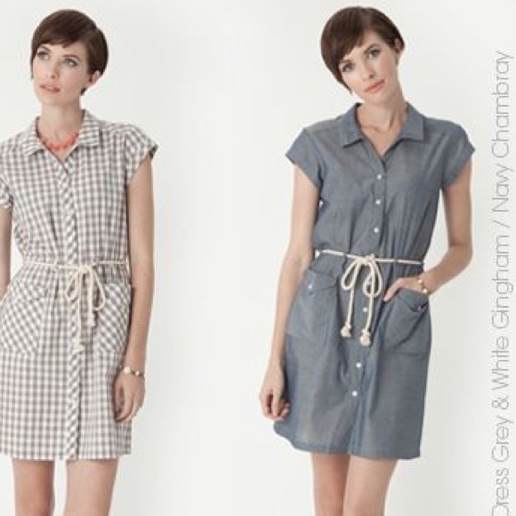 Modcloth Dresses & Skirts - chambray dress